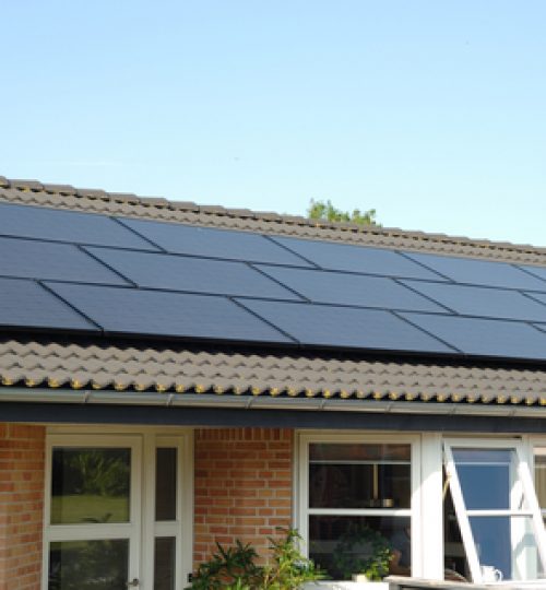 solar-panels-38661526
